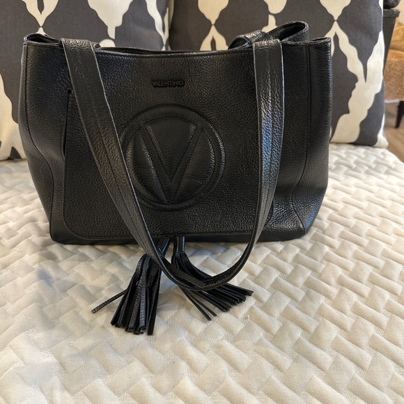 Valentino by Mario Valentino black shoulder bag - Picture 1 of 6